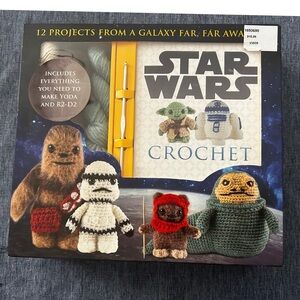 Star Wars Crochet Kit with Red, White, Black, Green, Brown